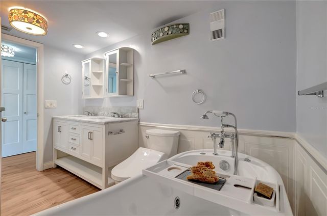 1581 GULF BOULEVARD 302N, Clearwater Beach, FL 33767