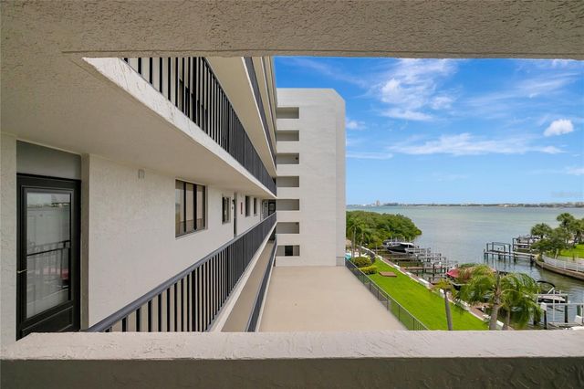 1581 GULF BOULEVARD 302N, Clearwater Beach, FL 33767