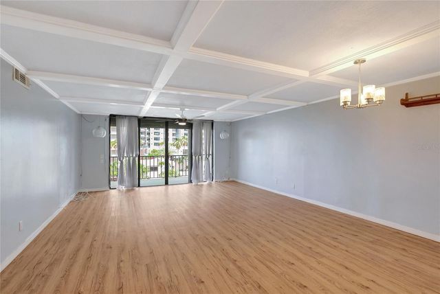 1581 GULF BOULEVARD 302N, Clearwater Beach, FL 33767