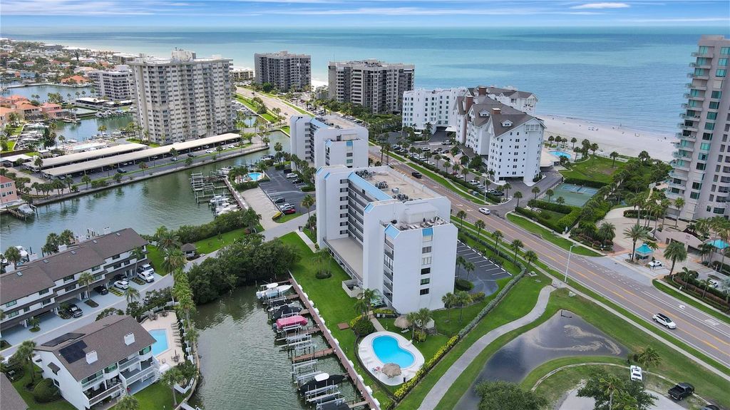 1581 GULF BOULEVARD 302N, Clearwater Beach, FL 33767