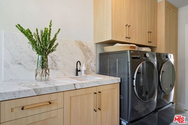 802 S Cochran Avenue, Los Angeles, CA 90036