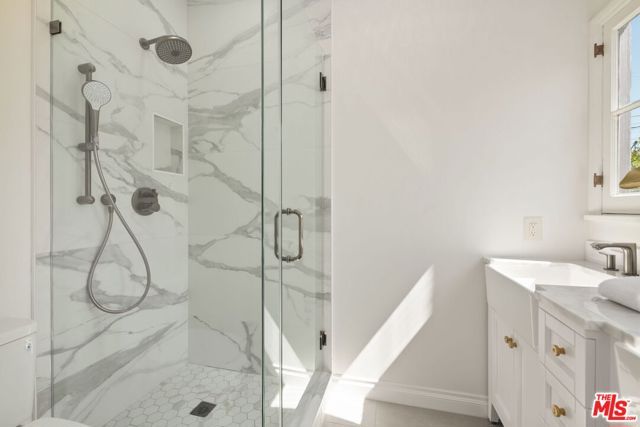 802 S Cochran Avenue, Los Angeles, CA 90036