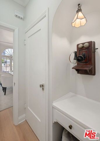 802 S Cochran Avenue, Los Angeles, CA 90036