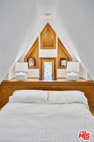 802 S Cochran Avenue, Los Angeles, CA 90036