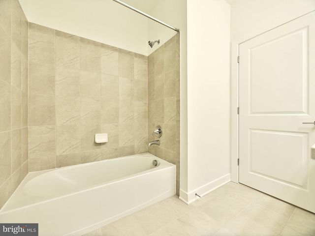 16076 FREDERICK RD, Rockville, MD 20850