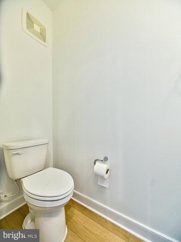 16076 FREDERICK RD, Rockville, MD 20850