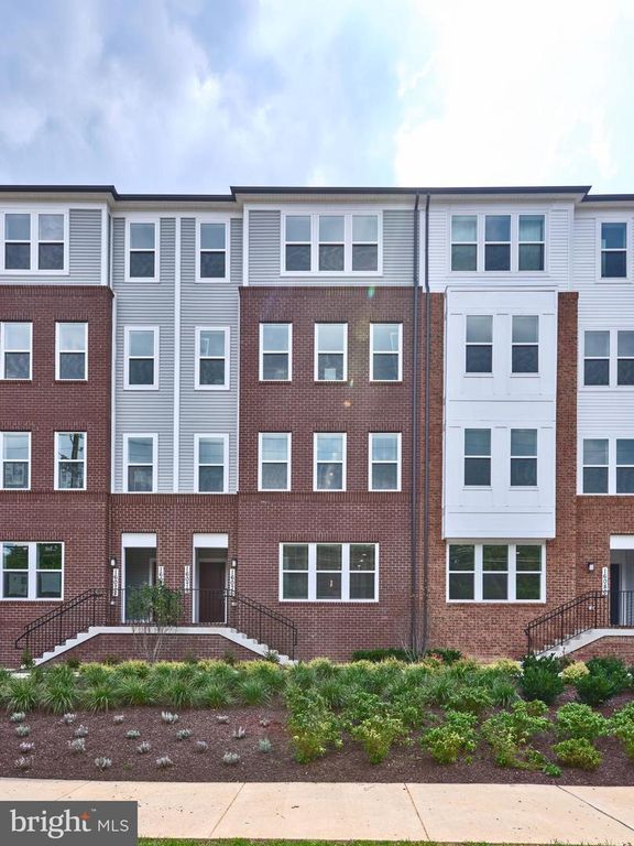 16076 FREDERICK RD, Rockville, MD 20850