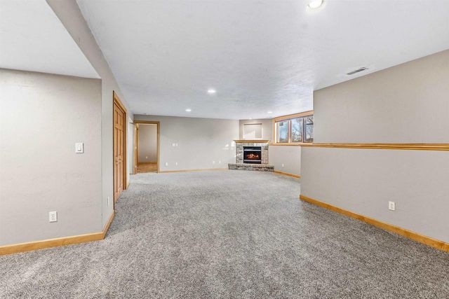 4175 TWILIGHT COURT, Oshkosh, WI 54904