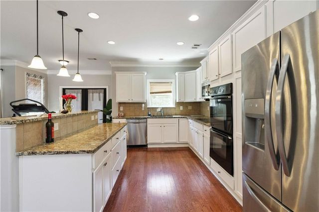 1169 Leybourne Cove, Lawrenceville, GA 30045