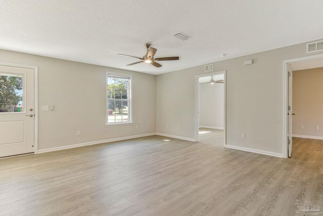 3152 Clemson Rd, Gulf Breeze, FL 32563