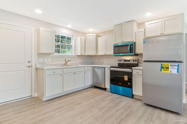 3152 Clemson Rd, Gulf Breeze, FL 32563