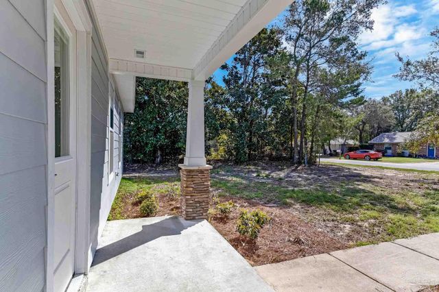 3152 Clemson Rd, Gulf Breeze, FL 32563