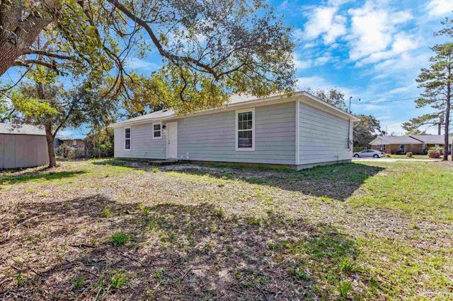 3152 Clemson Rd, Gulf Breeze, FL 32563