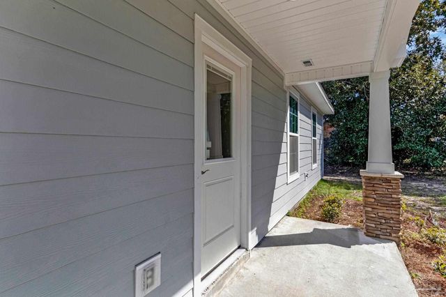 3152 Clemson Rd, Gulf Breeze, FL 32563