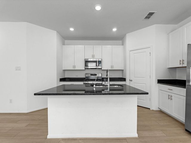 1930 Whispering River Drive, Missouri City, TX 77489