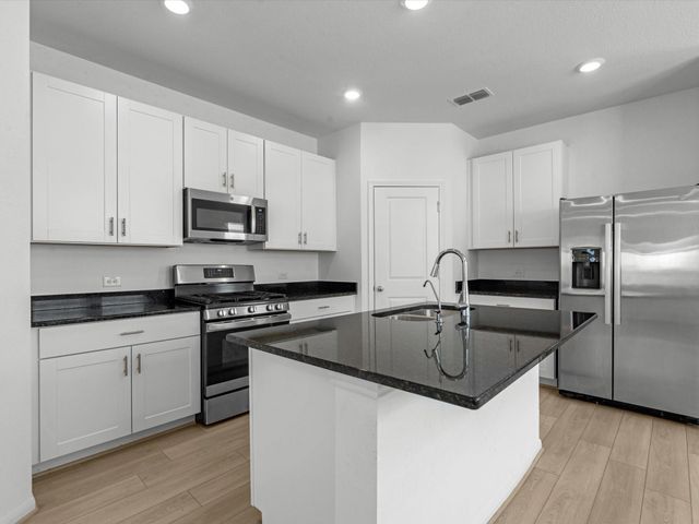 1930 Whispering River Drive, Missouri City, TX 77489