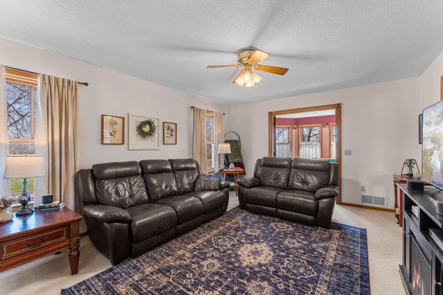 27521 Xylite Street NE, Isanti, MN 55040