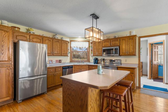 27521 Xylite Street NE, Isanti, MN 55040