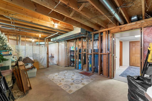 27521 Xylite Street NE, Isanti, MN 55040