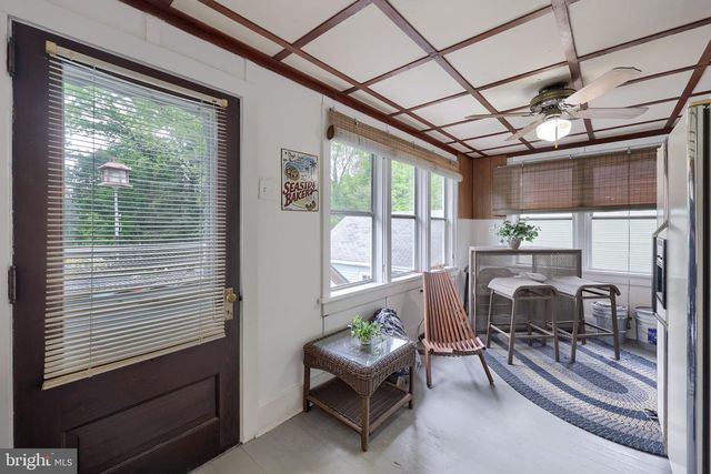 1759 EDEN RD, Lancaster, PA 17601