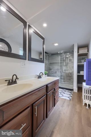 1759 EDEN RD, Lancaster, PA 17601