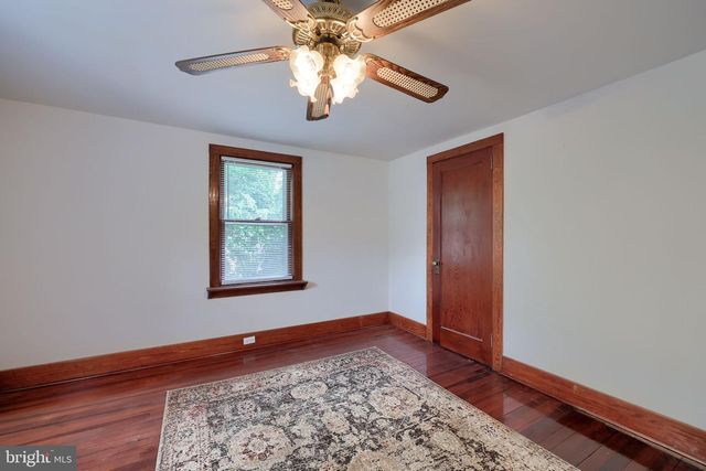 1759 EDEN RD, Lancaster, PA 17601