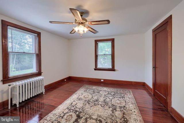 1759 EDEN RD, Lancaster, PA 17601
