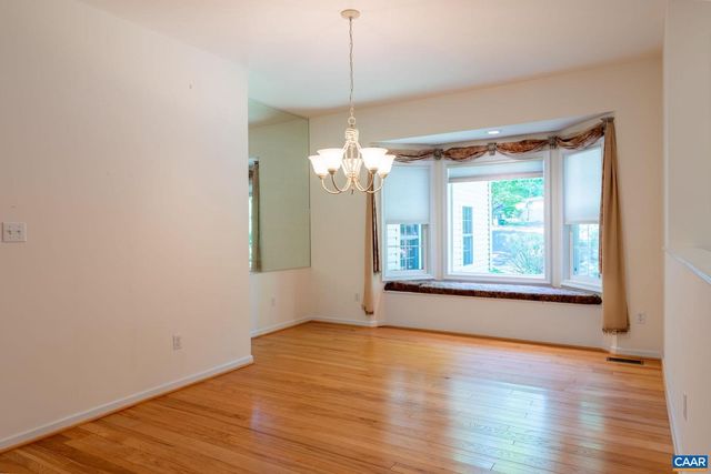 3 NUTWOOD CIR, Palmyra, VA 22963