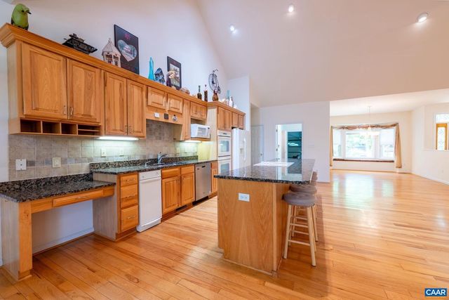 3 NUTWOOD CIR, Palmyra, VA 22963