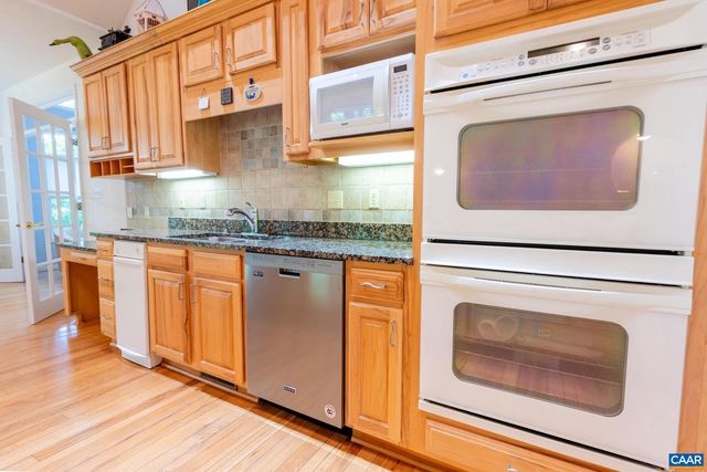 3 NUTWOOD CIR, Palmyra, VA 22963