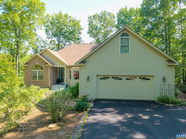 3 NUTWOOD CIR, Palmyra, VA 22963