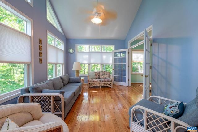 3 NUTWOOD CIR, Palmyra, VA 22963