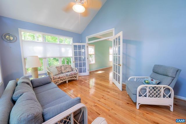 3 NUTWOOD CIR, Palmyra, VA 22963
