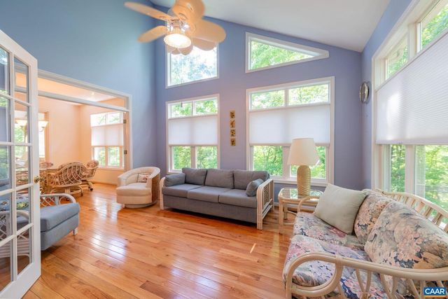 3 NUTWOOD CIR, Palmyra, VA 22963