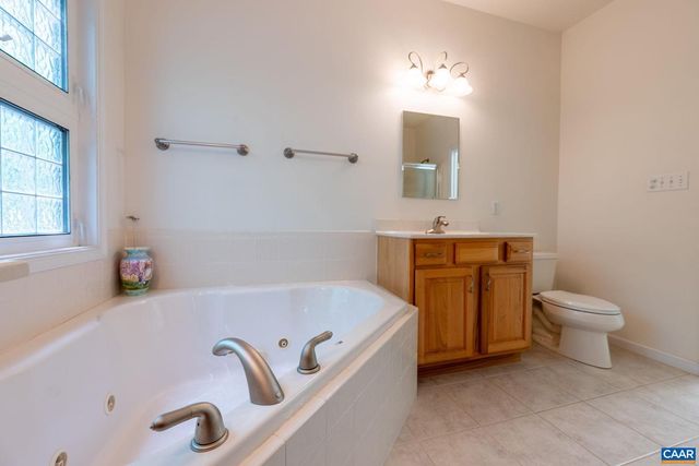3 NUTWOOD CIR, Palmyra, VA 22963
