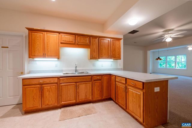 3 NUTWOOD CIR, Palmyra, VA 22963
