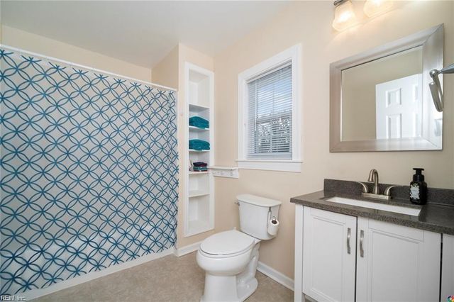 231 Chapel ST, Hampton, VA 23669
