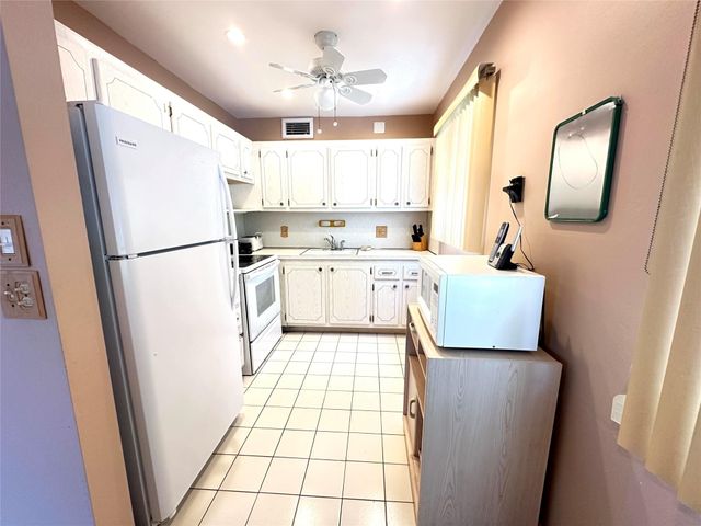 124 Ventnor F 124, Deerfield Beach, FL 33442