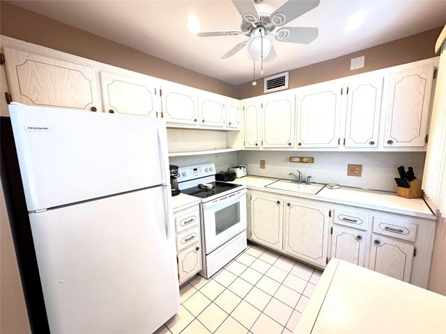 124 Ventnor F 124, Deerfield Beach, FL 33442