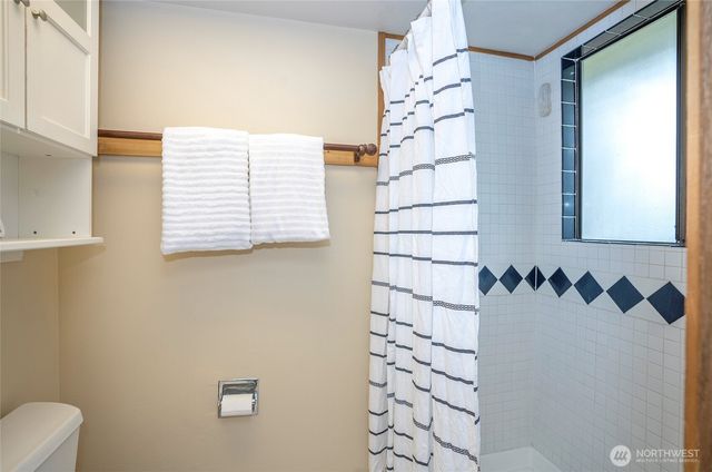 5501 NW Glenn Firs Lane, Silverdale, WA 98383