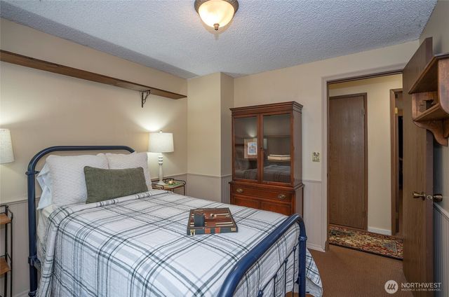 5501 NW Glenn Firs Lane, Silverdale, WA 98383