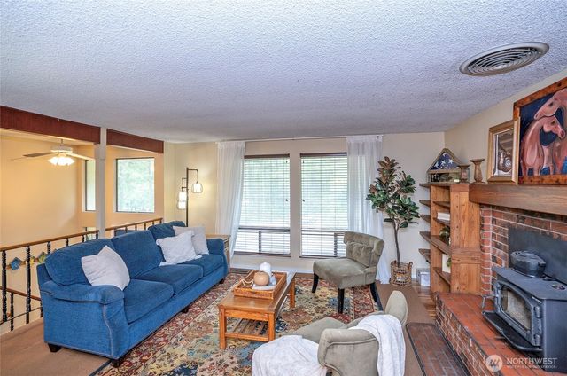 5501 NW Glenn Firs Lane, Silverdale, WA 98383