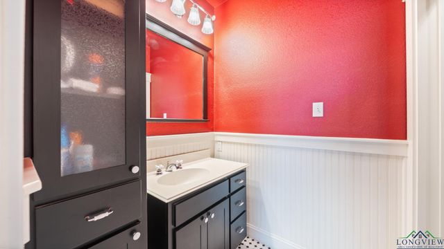 4948 VZ County Road 2318, Eustace, TX 75124