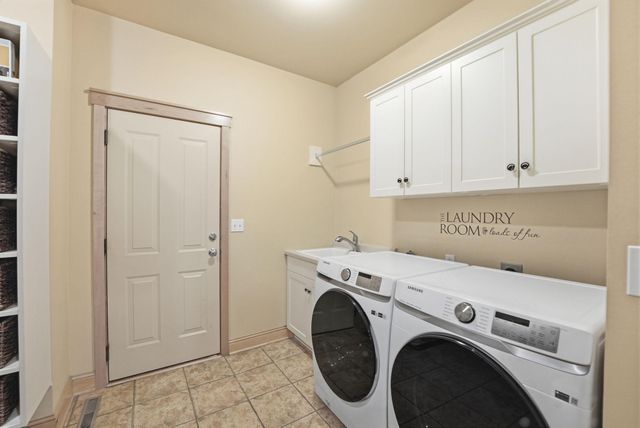 3612 Southridge Court, Saint Cloud, MN 56301
