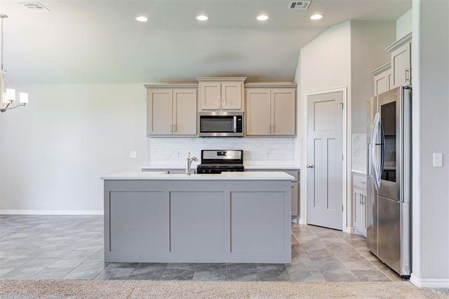 9113 Yassir Boulevard, Yukon, OK 73099