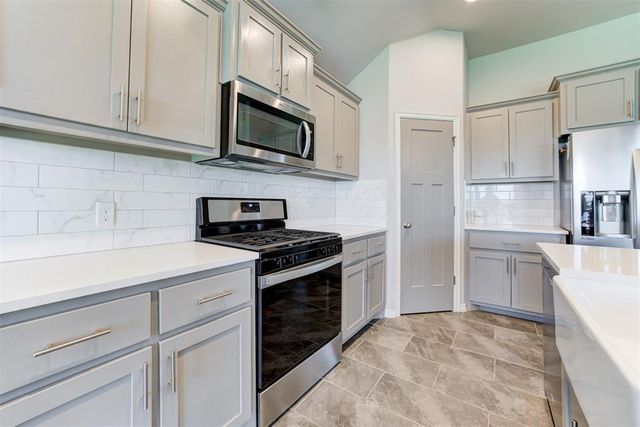 9113 Yassir Boulevard, Yukon, OK 73099