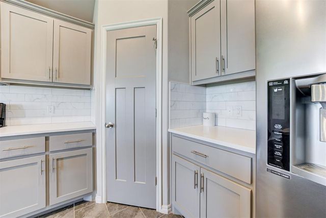 9113 Yassir Boulevard, Yukon, OK 73099