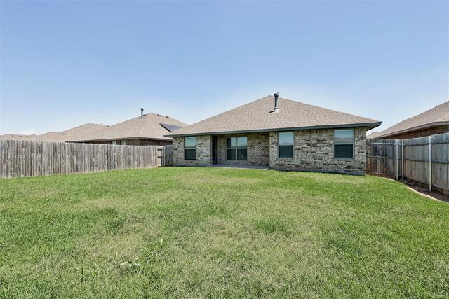 9113 Yassir Boulevard, Yukon, OK 73099