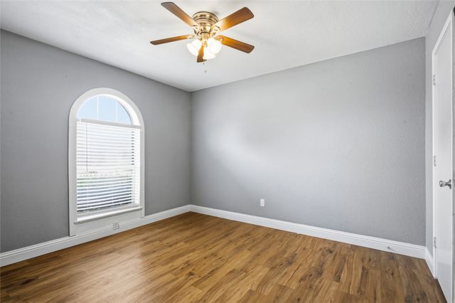 6601 Hughes Drive, Watauga, TX 76148