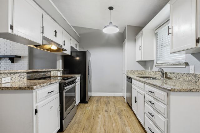 6601 Hughes Drive, Watauga, TX 76148